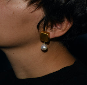 Square Box earrings with Pearls