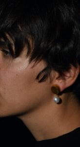 Mini Box earrings with Pearls