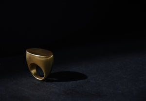 Ω ring